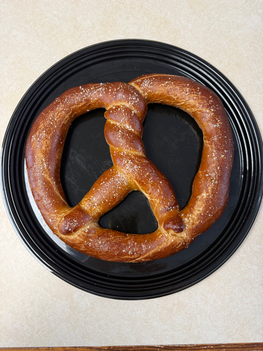 Big Game PreOrder: Giant Pretzel Tray