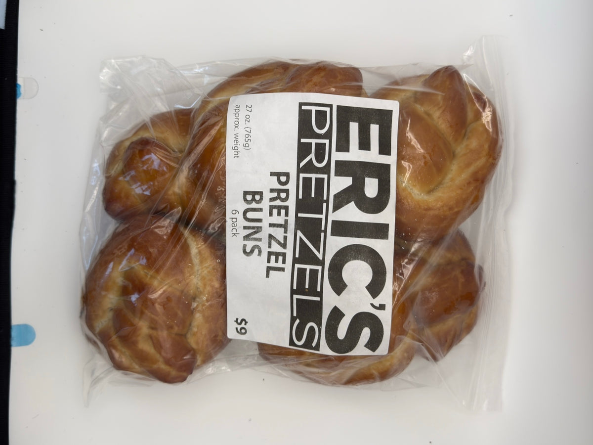 Eric’s handmade pretzel buns 6-pack in clear packaging